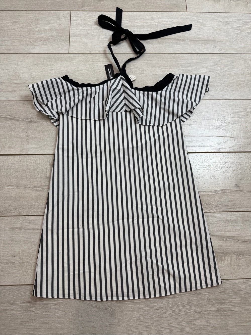 Alice + Olivia Black & White Striped Off Shoulder Halter Dress XS NWT